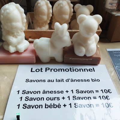 Lot de 2 Savons au choix âne, ours ou bébé avec un savon taille normale